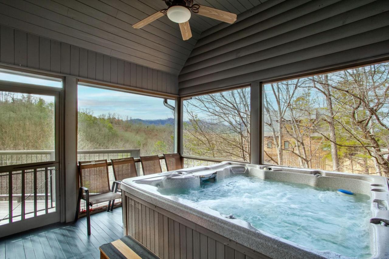 Black Bear Reserve - Mtn View, Hot Tub, Game Room Sevierville Esterno foto
