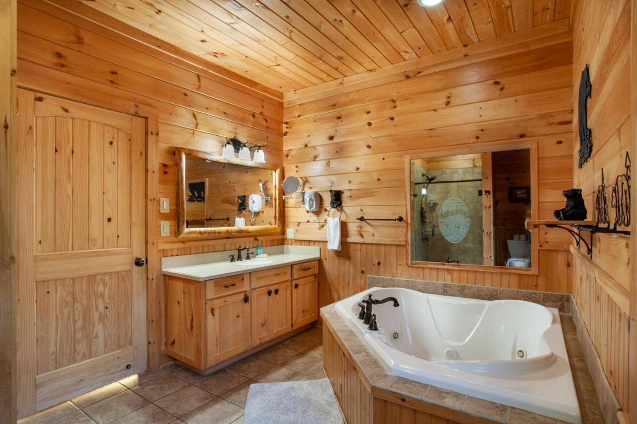Black Bear Reserve - Mtn View, Hot Tub, Game Room Sevierville Esterno foto