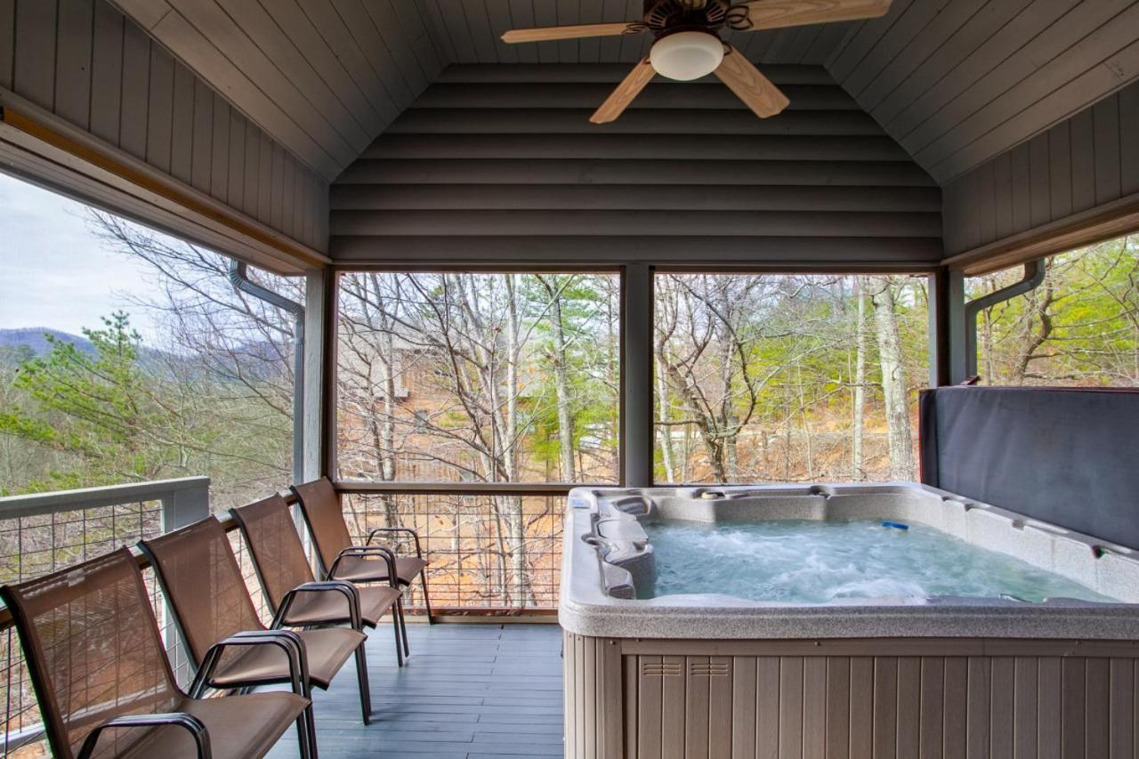 Black Bear Reserve - Mtn View, Hot Tub, Game Room Sevierville Esterno foto