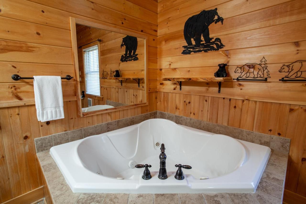 Black Bear Reserve - Mtn View, Hot Tub, Game Room Sevierville Esterno foto