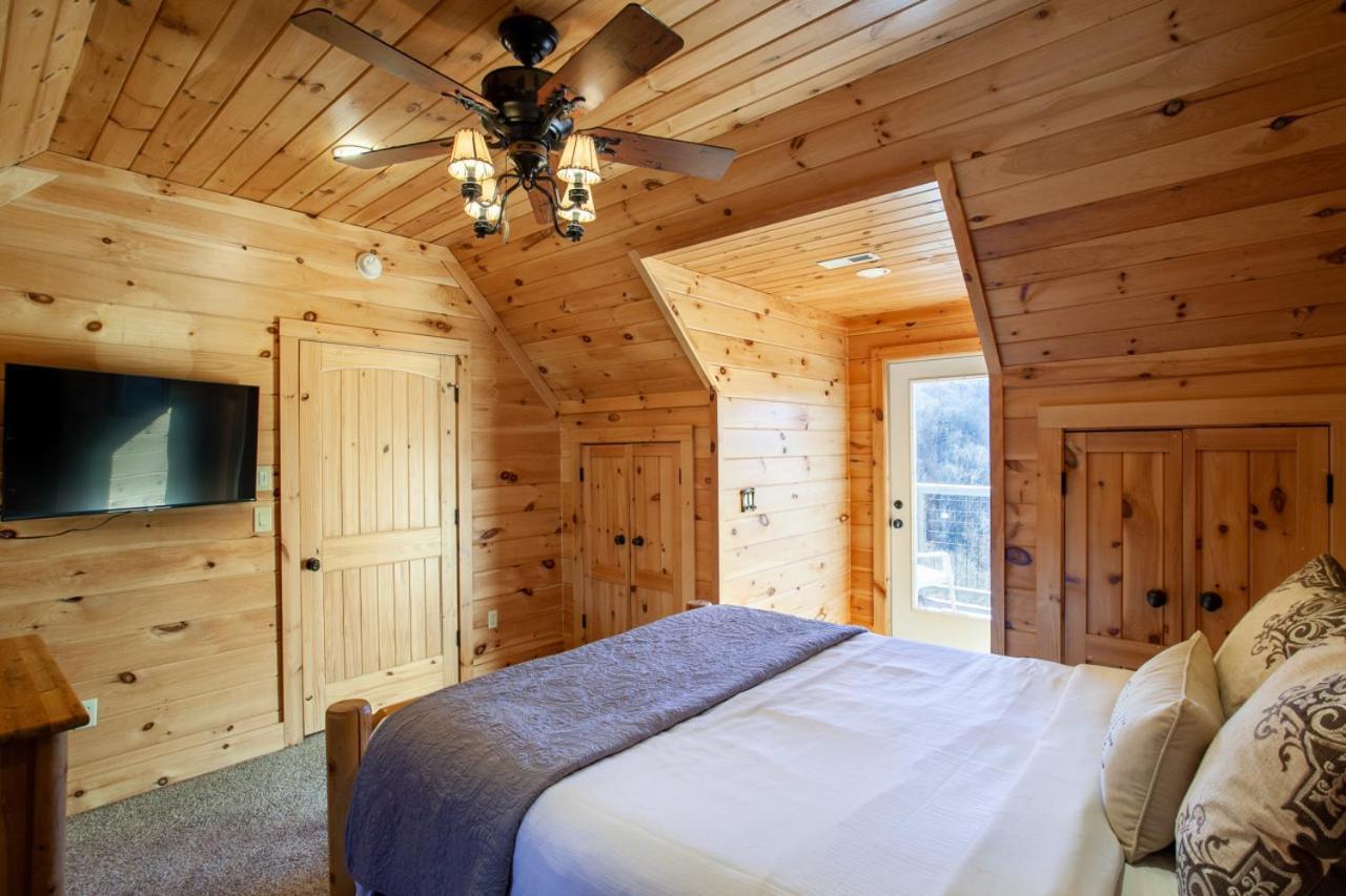 Black Bear Reserve - Mtn View, Hot Tub, Game Room Sevierville Esterno foto